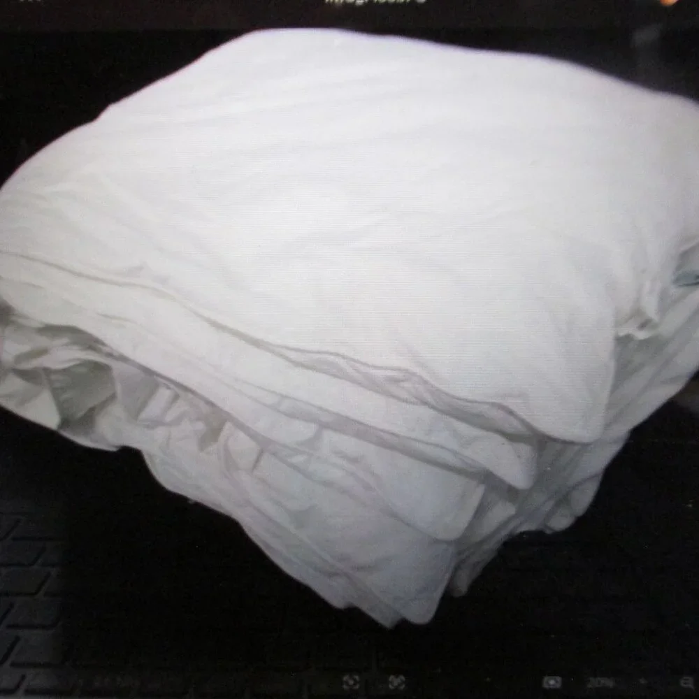 LAURA ASHLEY Queen White Cotton Goose Down Duvet 83 x 84